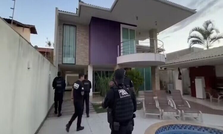 Polícia deflagra operação interestadual contra operadores financeiros do Comando Vermelho