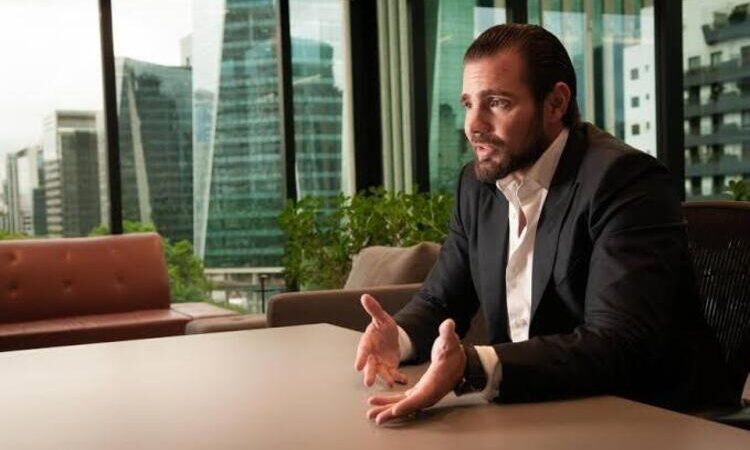 Daniel Vorcaro, dono do Banco Master, é preso pela Polícia Federal