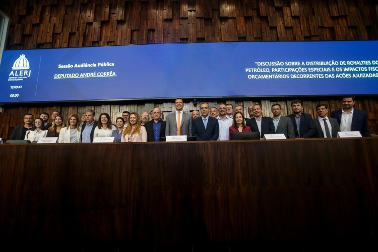 Políticos se reúnem na Alerj e vão enviar ao STF Manifesto contra redistribuição dos royalties