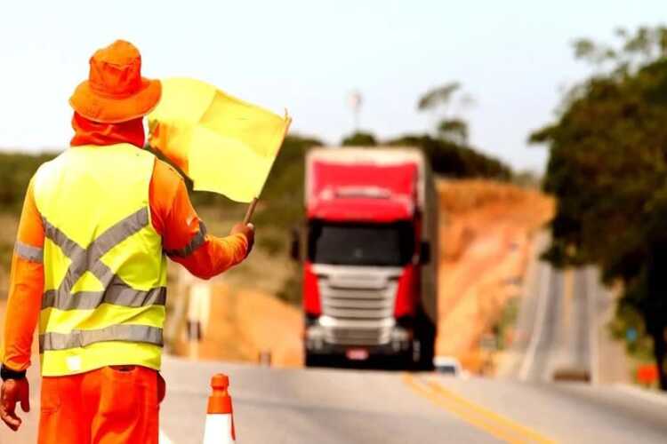 Arteris mobiliza primeiras frentes de obras na BR-101 após assinatura de aditivo contratual