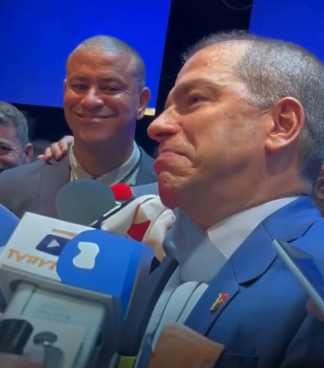 Frederico Paes assume Prefeitura de Campos e convida Rosinha para integrar o governo