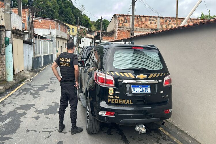 Operação da PF combate crimes financeiros em Macaé, Rio e São Paulo