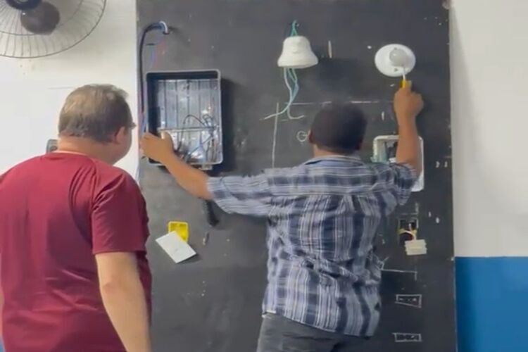 Aeroporto Bartolomeu Lisandro e Projeto Social Despertar lançam curso de eletricista