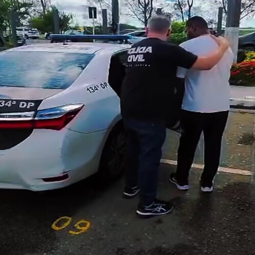 Condenado por lesão corporal é preso ao desembarcar no heliporto do Farol, em Campos