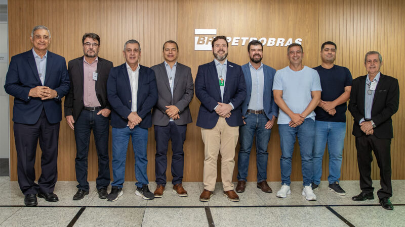 Em reunião com prefeitos, Petrobras anuncia investimento de US$ 24 bilhões na Bacia de Campos