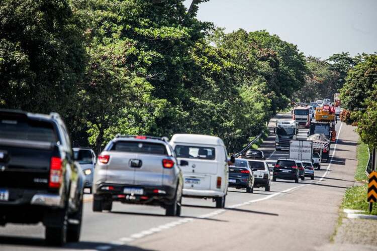 Feriadão de Corpus Christi: 545 mil veículos são esperados na BR-101