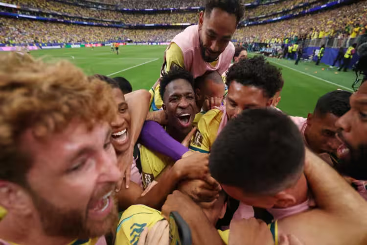 De virada Brasil vence o Japão