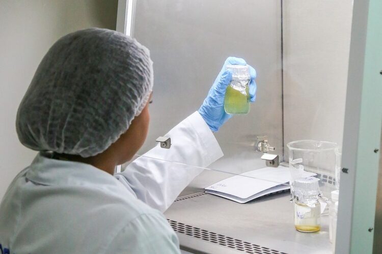 Inea inaugura novo laboratório de balneabilidade para praias do NF