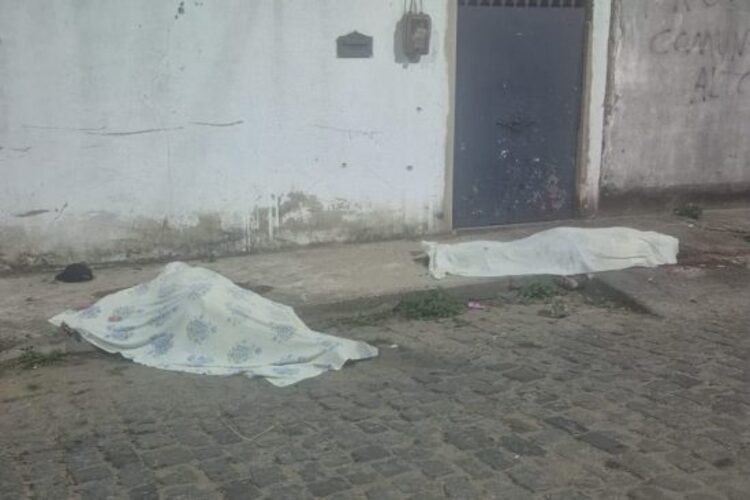 Dois jovens são assassinados em Guarus, Campos dos Goytacazes 