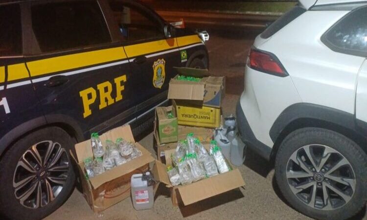 PRF apreende mais de mil frascos de lança-perfume na BR-101, em Campos