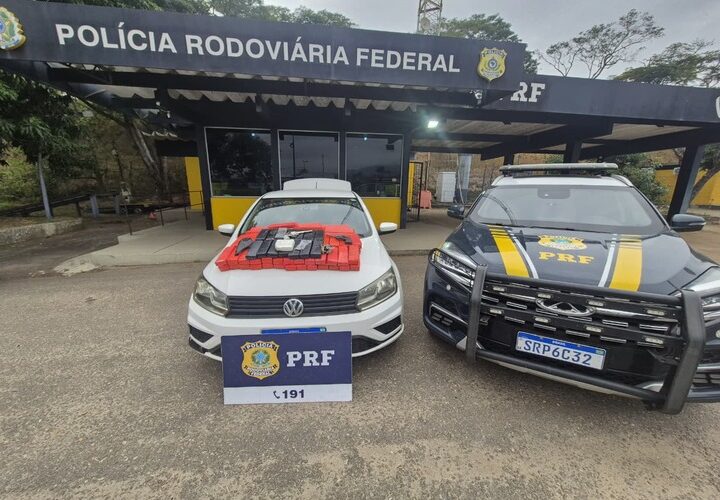 PRF apreende arma e 86 tabletes de maconha e cocaína na BR-101, em Campos