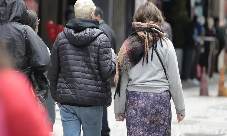Inmet emite aviso amarelo para queda de temperatura no RJ e mais 11 estados 
