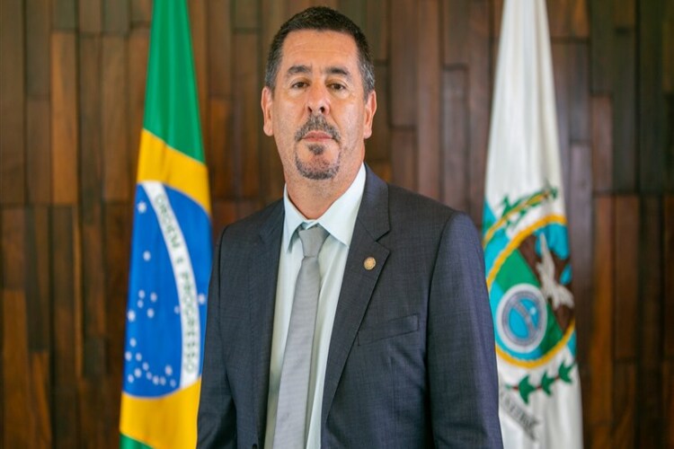 Deputado Val Ceasa é alvo de mandado de busca e apreensão