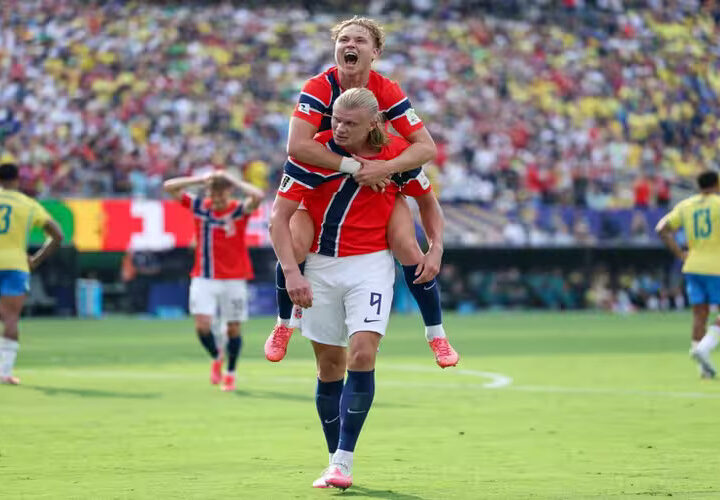 Erling Haaland despacha o Brasil