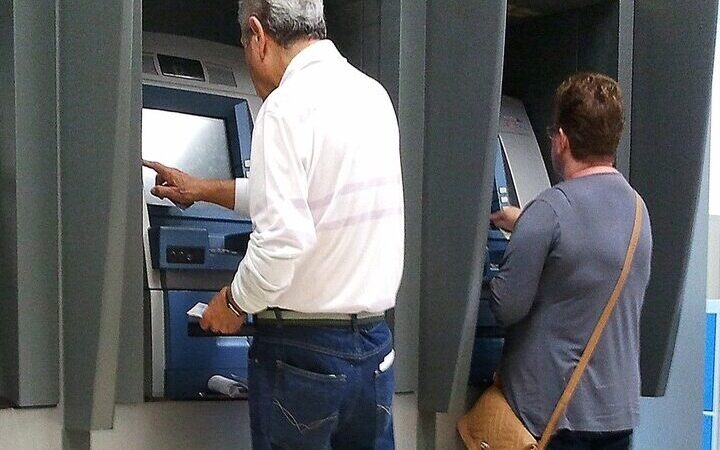 Governo do Estado paga salário de julho com recomposição de 5,62%
