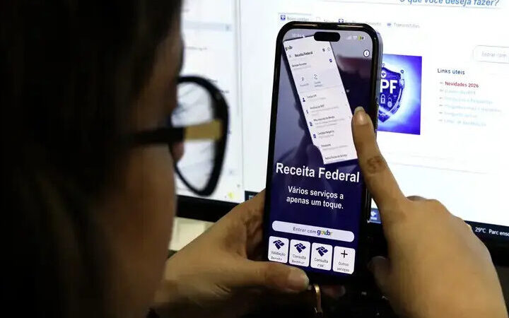 Receita paga nesta sexta-feira terceiro lote de restituição do IR 2026