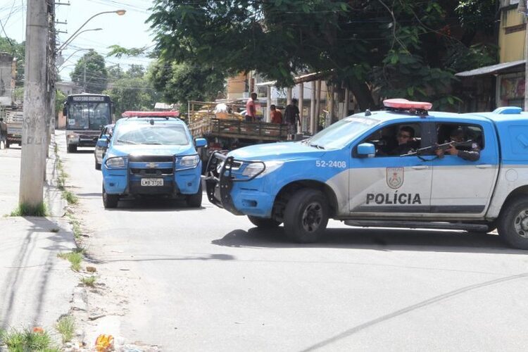 Escola de SFI suspende aulas por rumores de homens armados nas proximidades