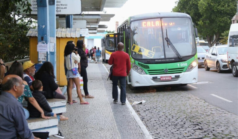 Ônibus e vans de graça nos dias das eleições 2026 em Campos