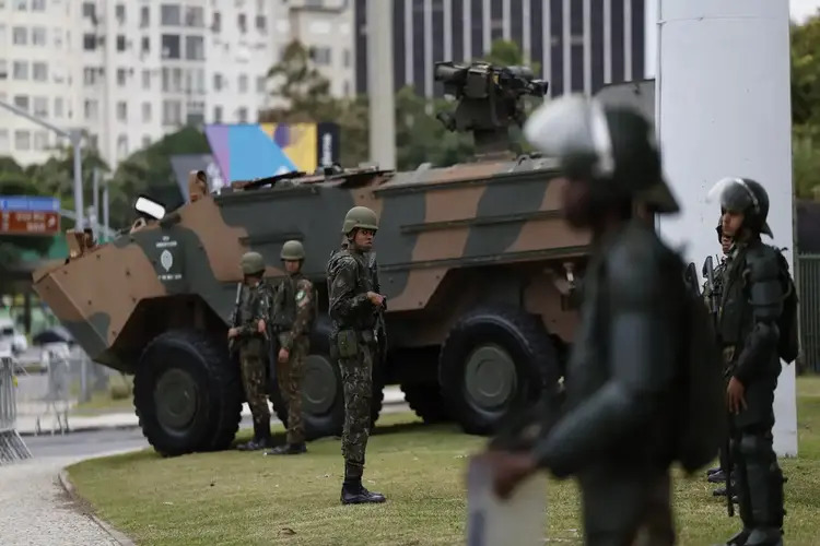 TSE aprova envio de tropas federais para o Rio e mais quatro estados