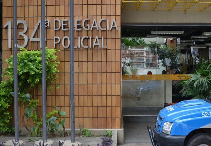 Ossos, que podem ter origem humana, encontrados em uma casa em Campos