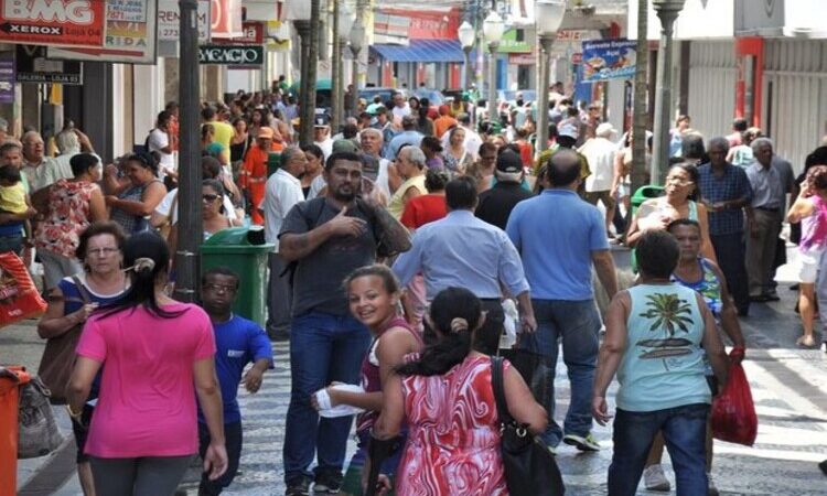 Dias dos Pais deve aquecer vendas no comércio em Campos