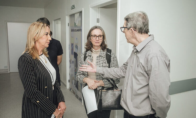 MP faz visita técnica ao Hospital Municipal Manoel Carola, em SFI