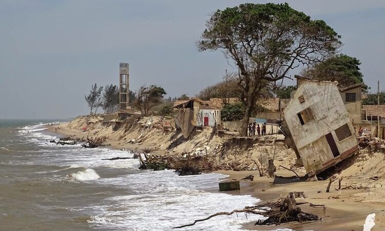 Prefeitura de SJB inicia estudo de campo para conter avanço do mar em Atafona e Açu