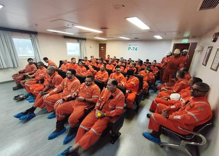 Greve de Trabalhadores offshore e onshore afeta plataformas na Bacia de Campos 