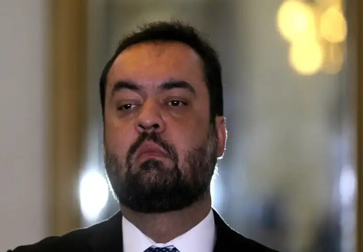PF afirma que Castro recebeu adega, mansão e caviar para ajudar Refit