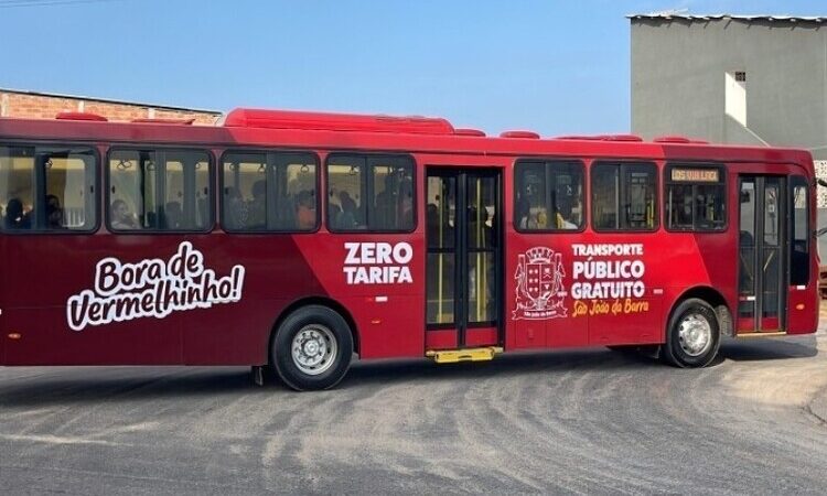 Vermelhinhos circulam normalmente nos dias de ponto facultativo em SJB