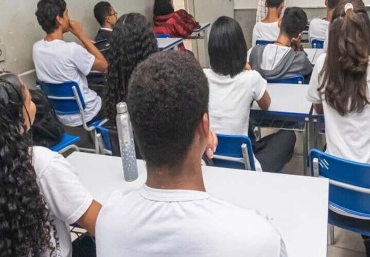 Educação abre renovação de matrículas da rede estadual de ensino para 2027