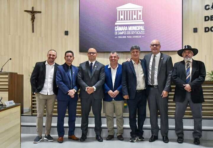 Silvinho Martins é eleito presidente da Câmara de Campos 