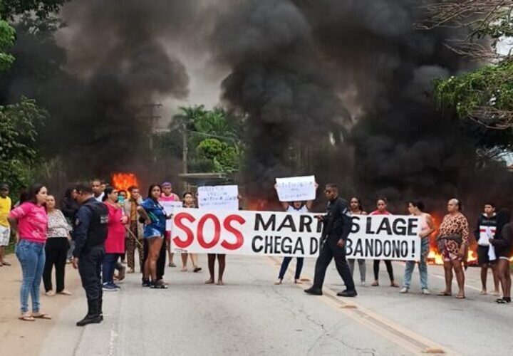 Protesto em Martins Lage fecha BR-356 pelo segundo dia seguido em Campos