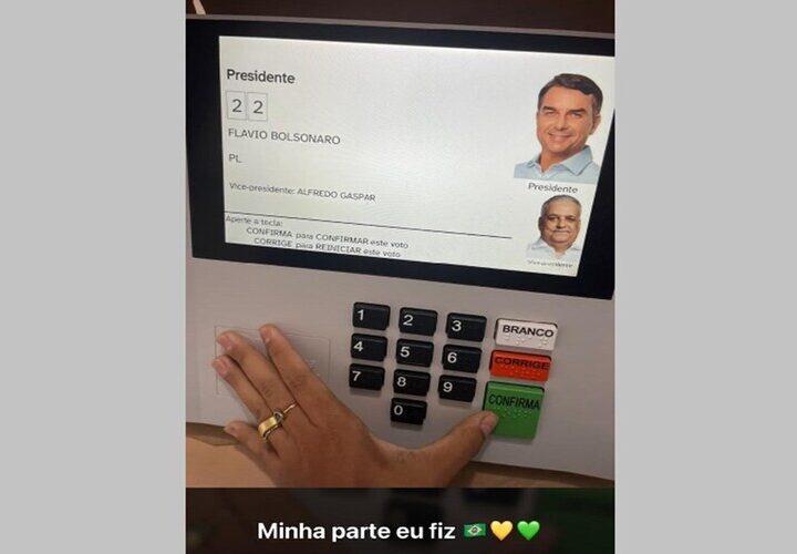 Eleitora fotografa voto na urna eletrônica e posta no WhatsApp, em Italva 